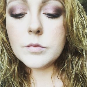 Meet your Posher, Alicia